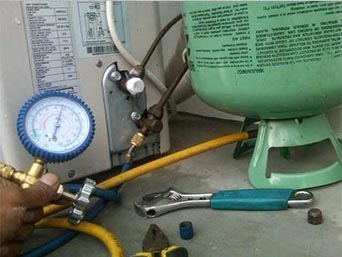 AC Gas Refilling